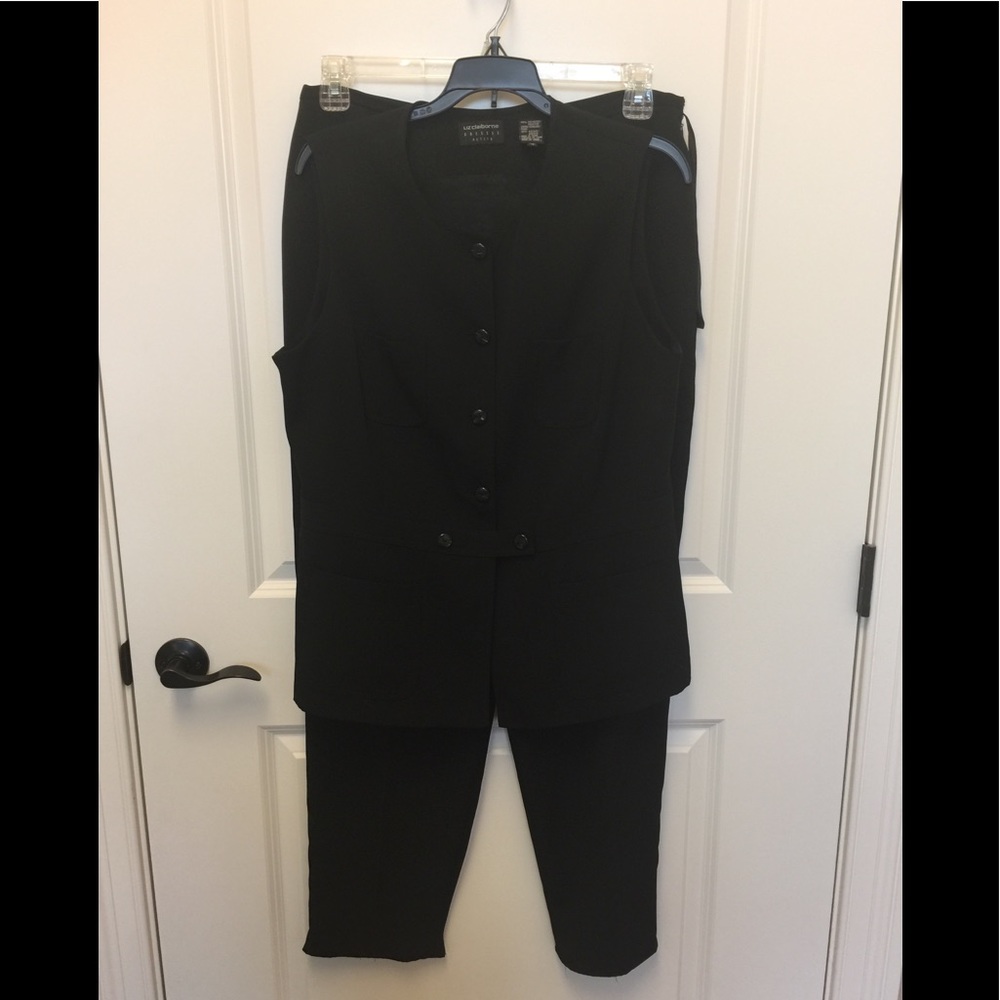 Liz Claiborne 16 Petite, 2-piece suit.
